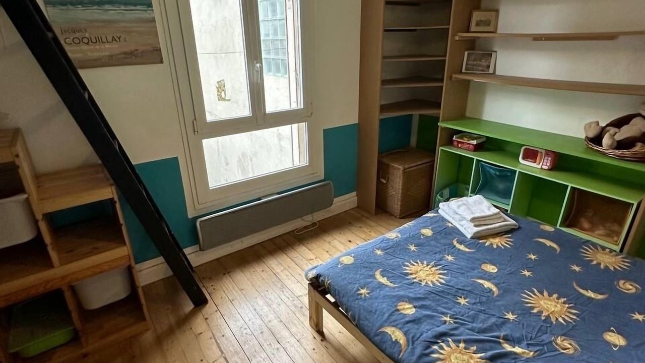 Photo of Bedroom in Bagnolet