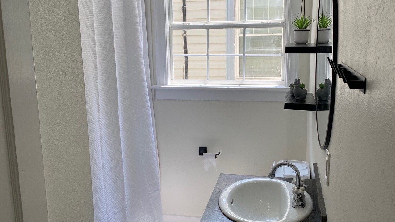 Photo of Bathroom in Hattiesburg