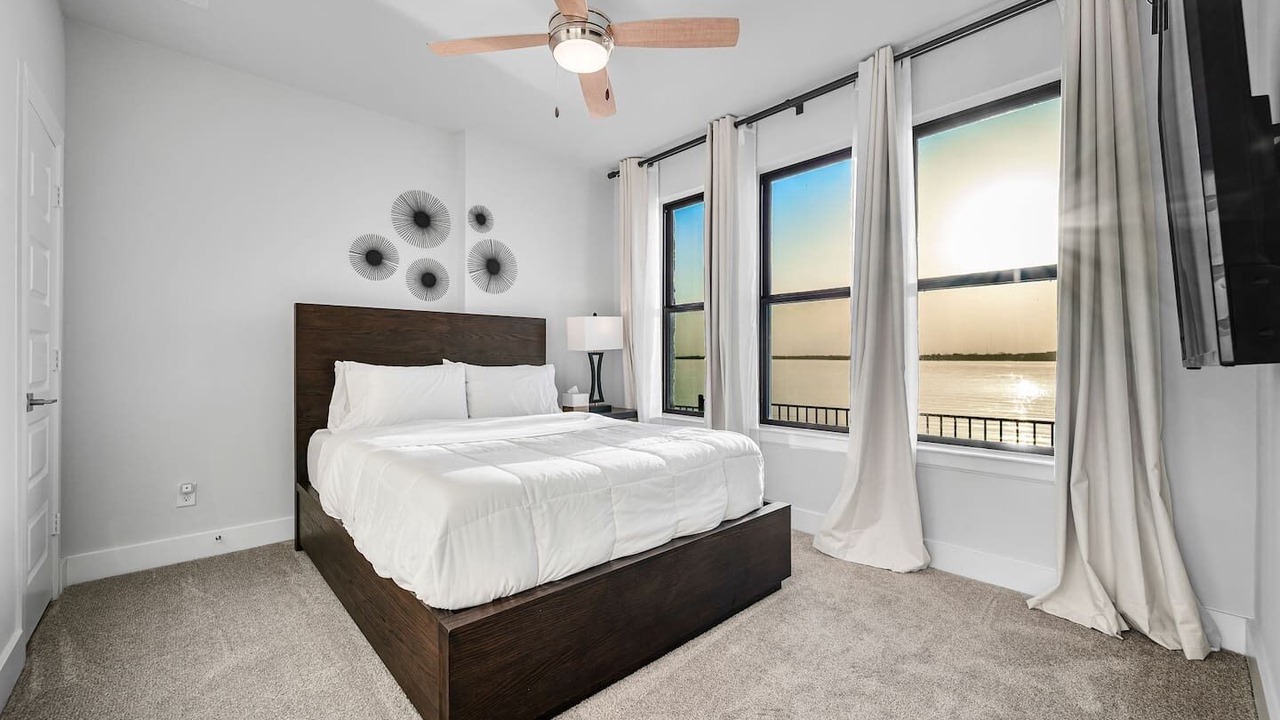 Photo of Bedroom in Rowlett