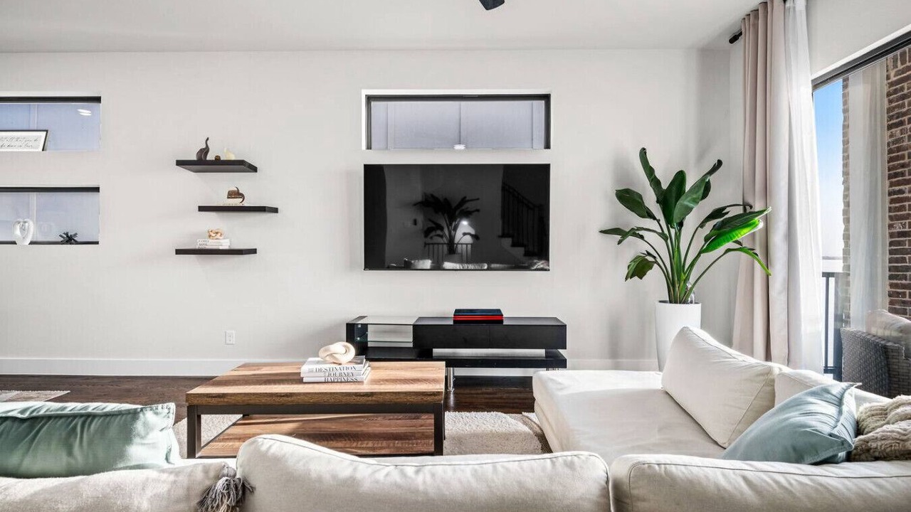 Photo of Livingroom in Rowlett