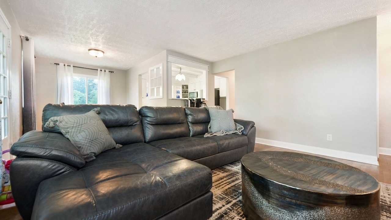 Photo of Livingroom in Coraopolis