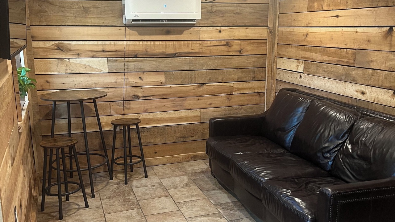 Photo of Livingroom in Coraopolis