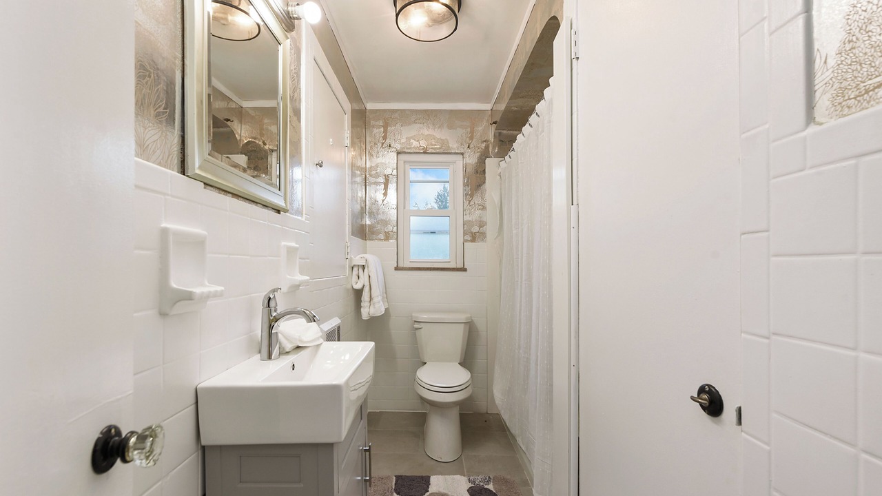 Photo of Bathroom in Coraopolis