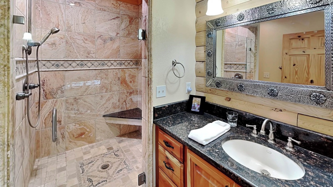 Photo of Bathroom in Alto
