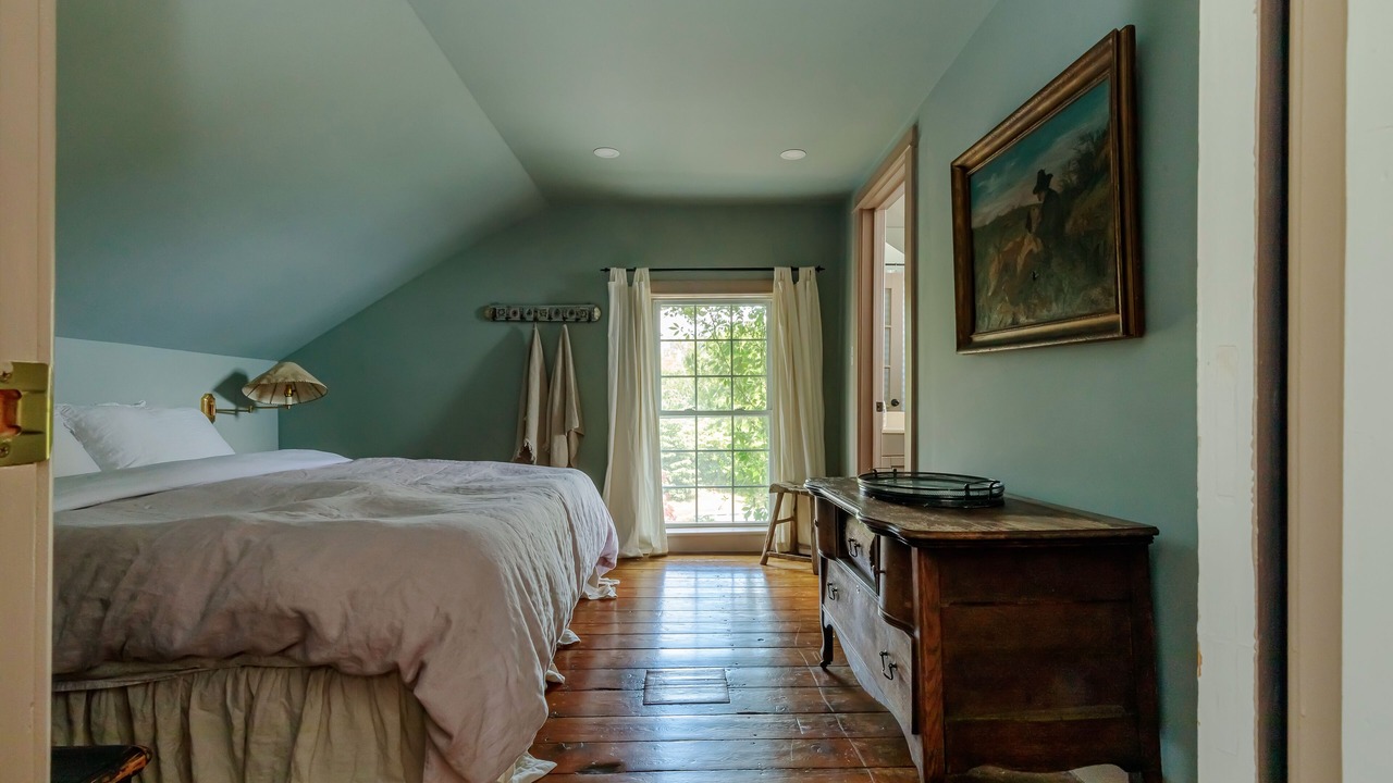 Photo of Bedroom in Waupoos