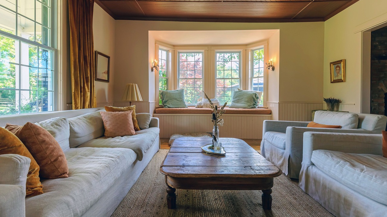 Photo of Livingroom in Waupoos