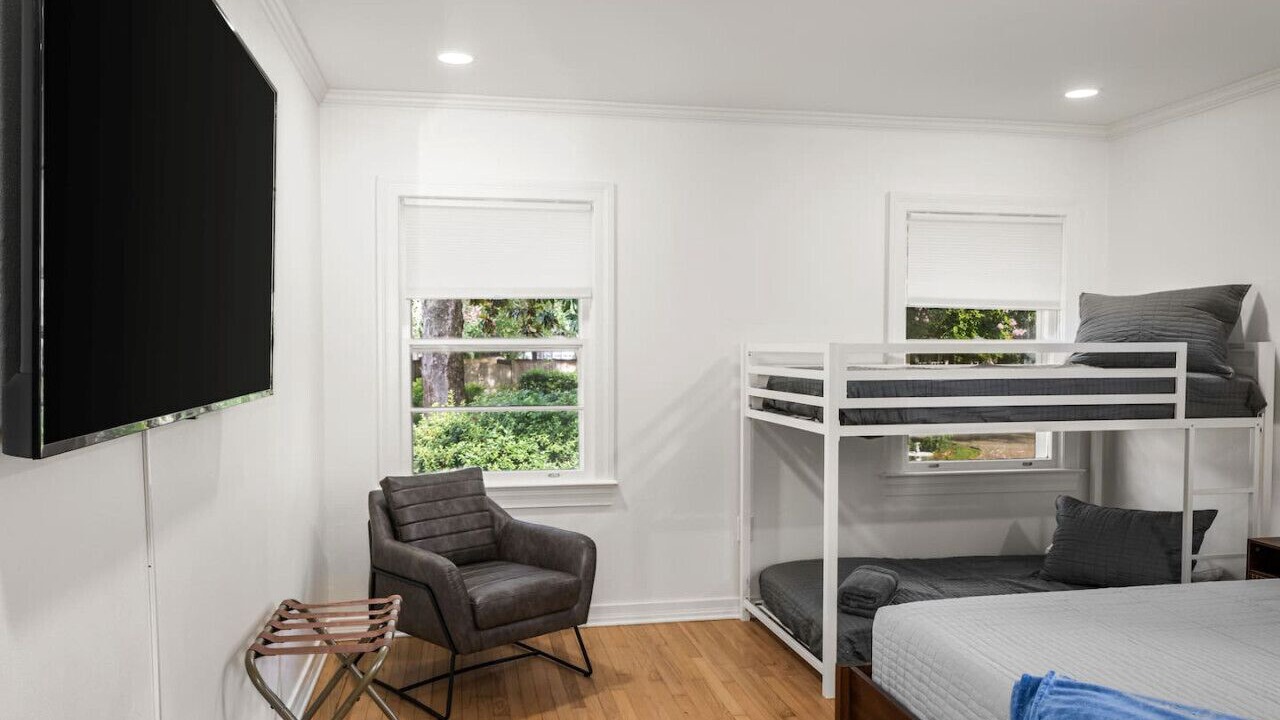 Photo of Bedroom in Mid City South