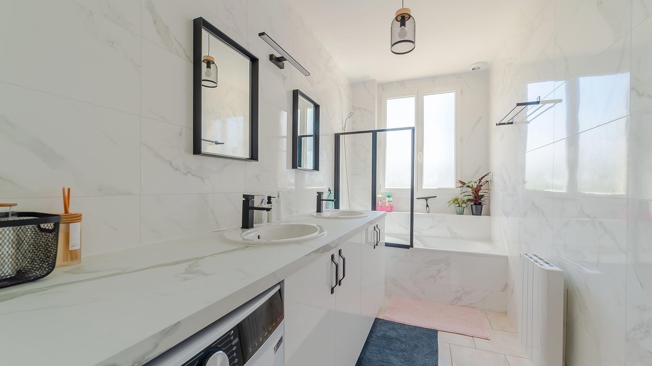 Photo of Bathroom in Creil