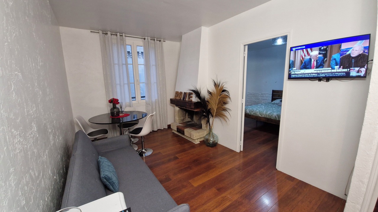 Photo of Livingroom in Caen City Centre