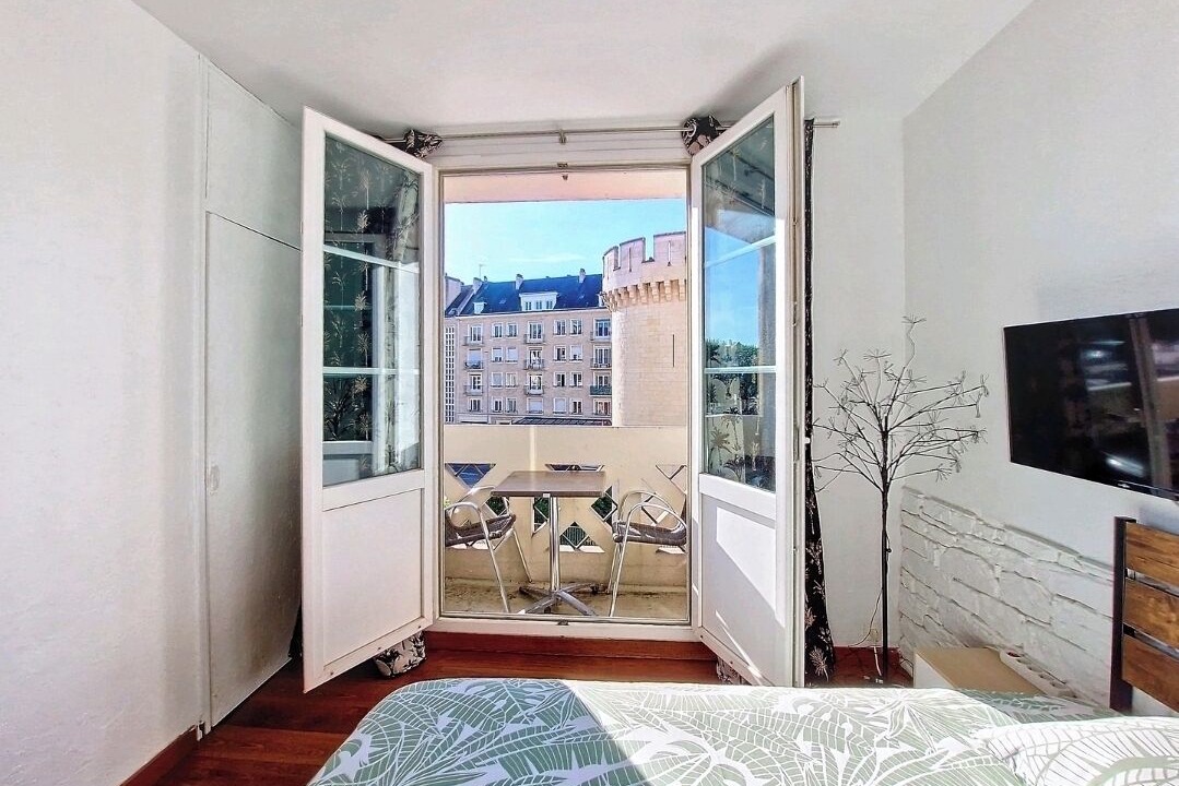 Photo of Bedroom in Caen City Centre