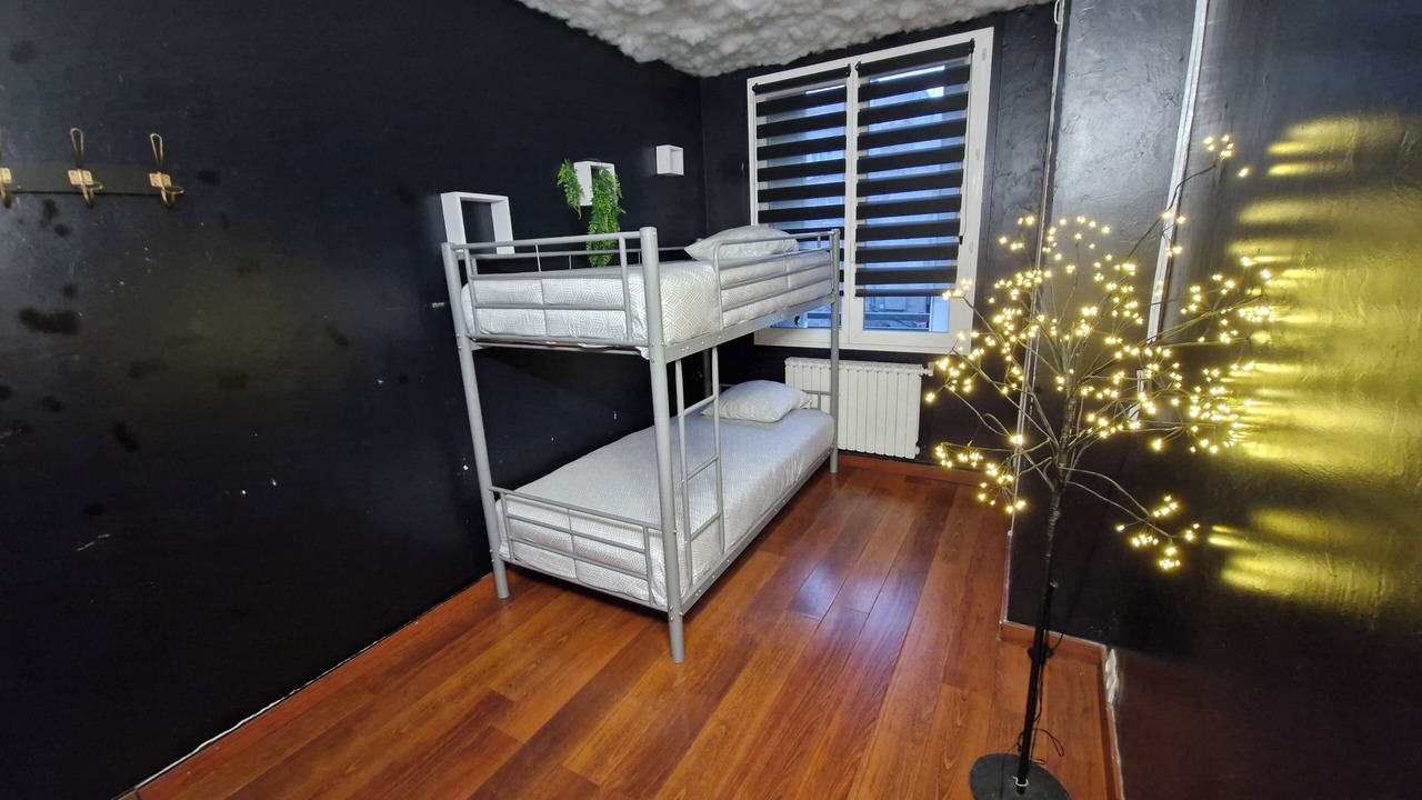 Photo of Bedroom in Caen City Centre