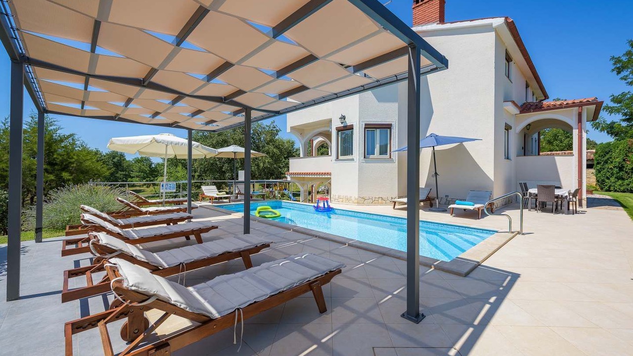 Photo of Outdoor in Zbandaj