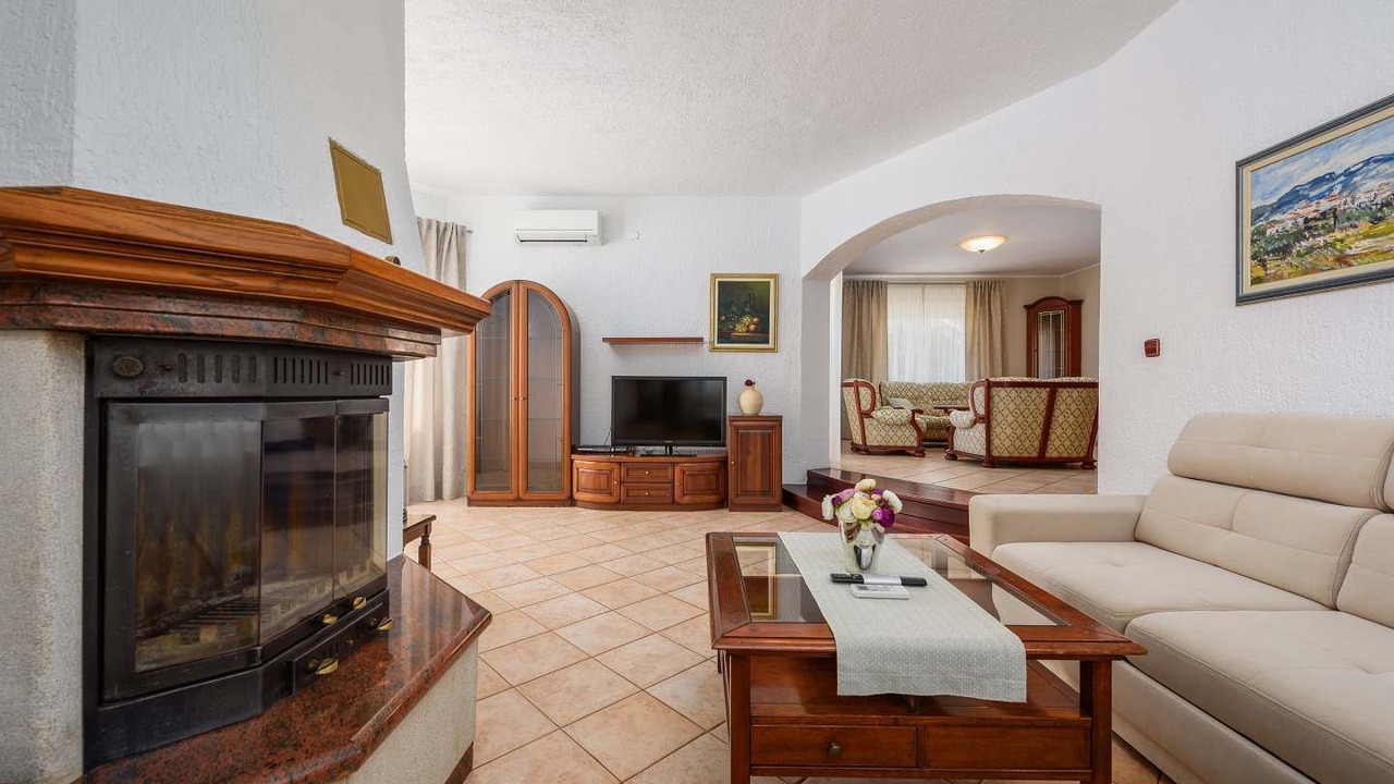 Photo of Livingroom in Zbandaj