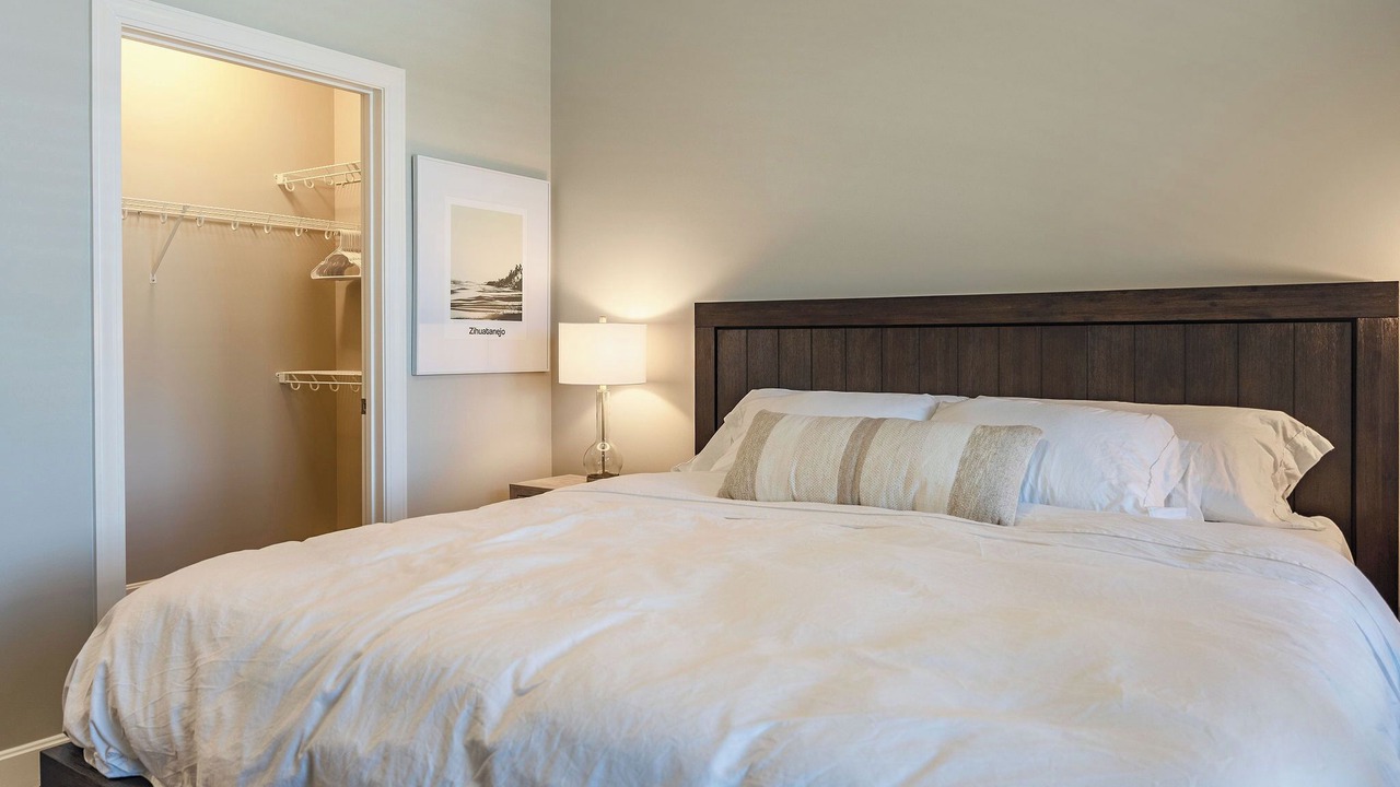 Photo of Bedroom in Lawrence