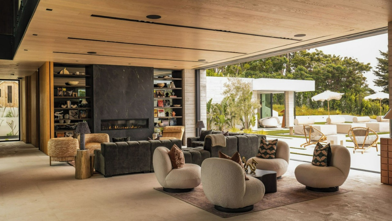 Photo of Patio Balcony in Central Malibu
