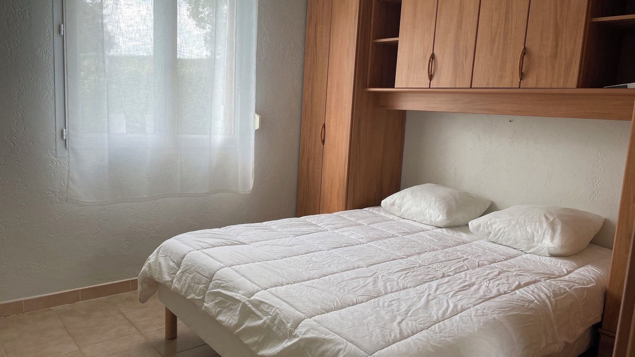 Photo of Bedroom in Collias