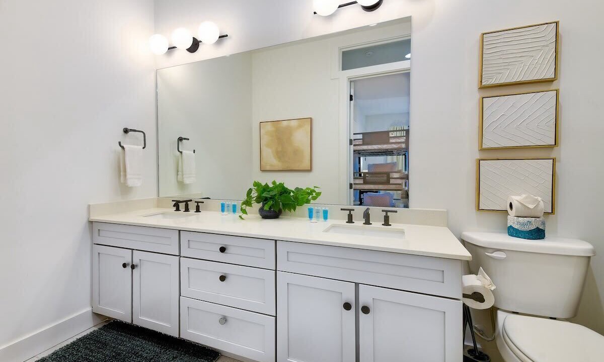 Photo of Bathroom in Katie Hill Neighborhood
