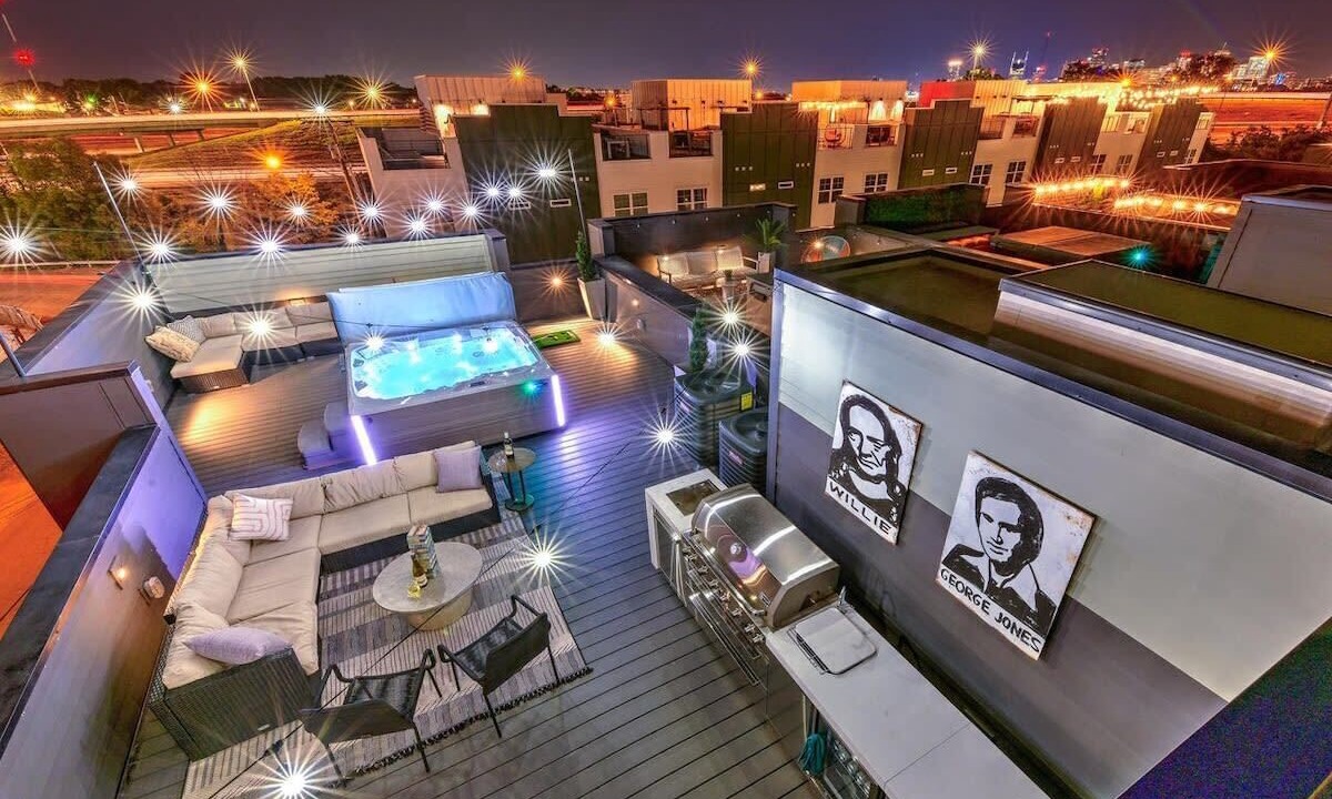 Photo of Patio Balcony in Katie Hill Neighborhood