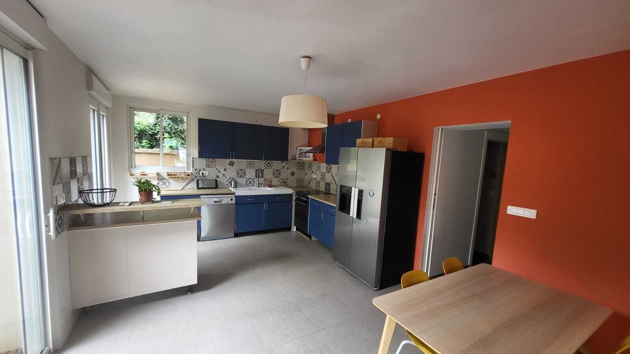 Photo of Kitchen in Albigny-sur-Saone
