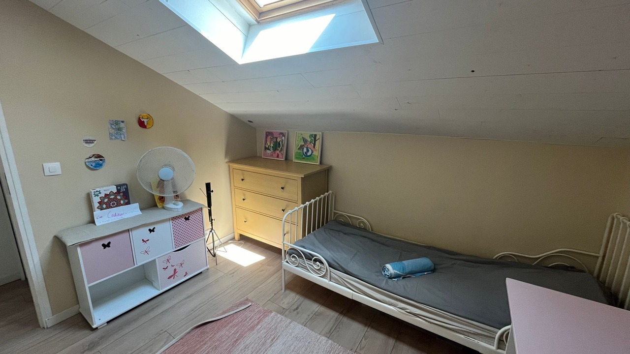 Photo of Bedroom in Albigny-sur-Saone