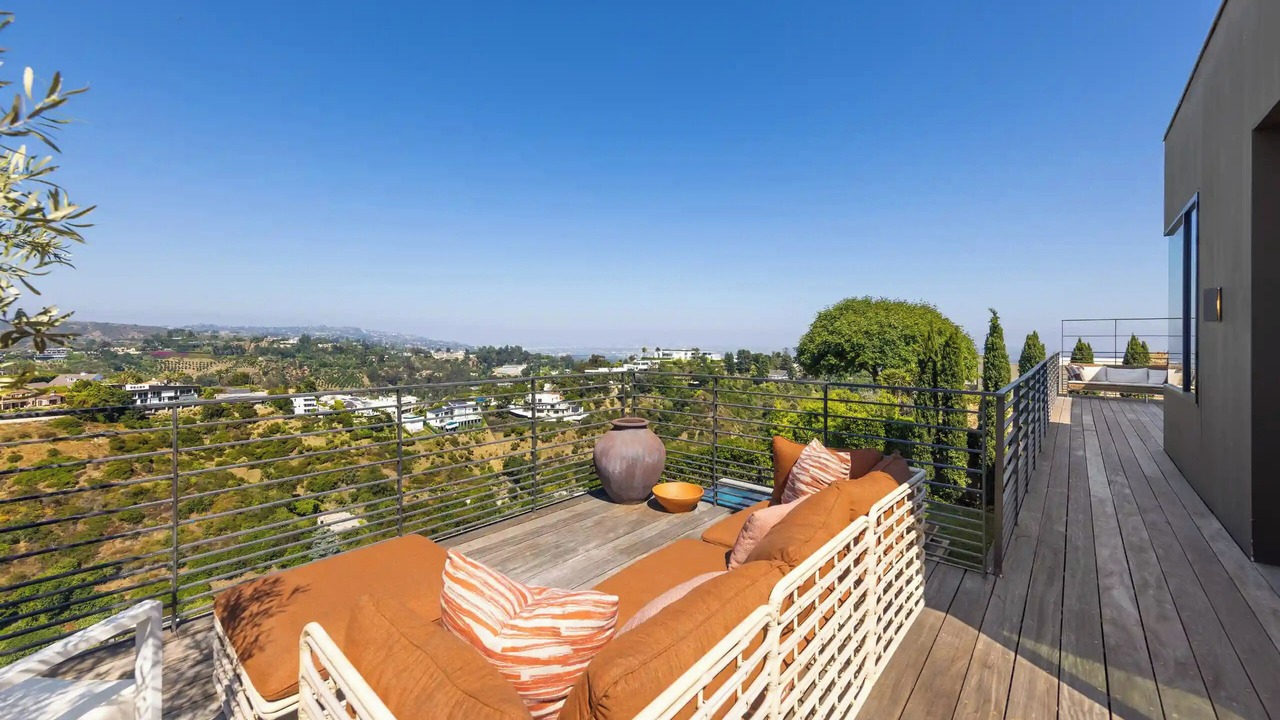 Photo of Patio Balcony in Bel Air