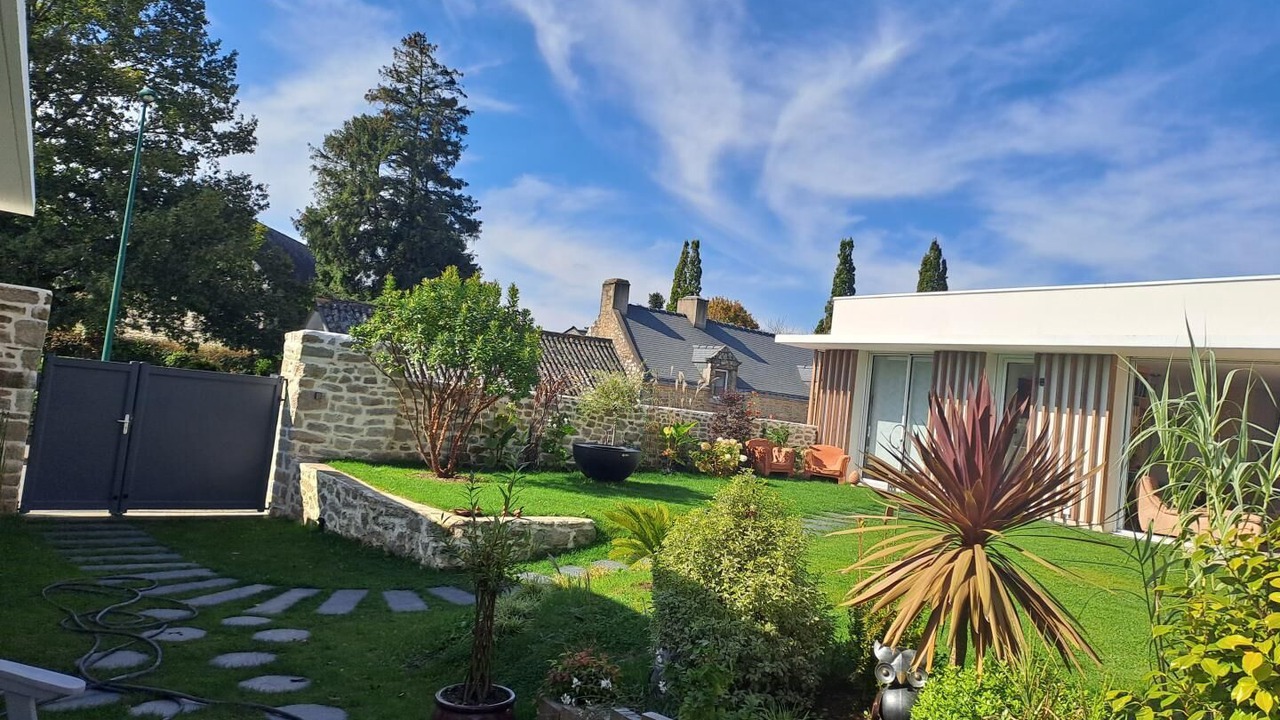 Photo of Outdoor in Peaule