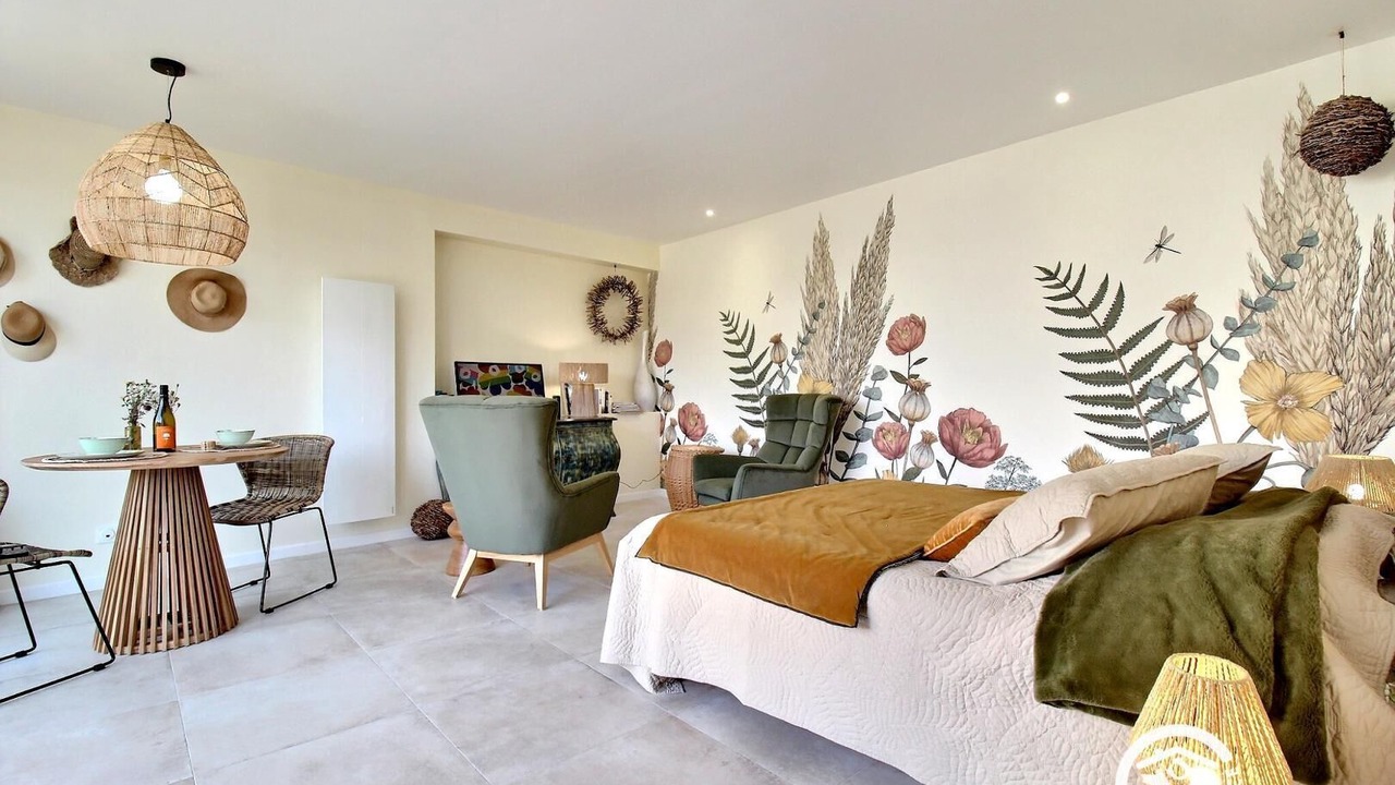 Photo of Bedroom in Peaule