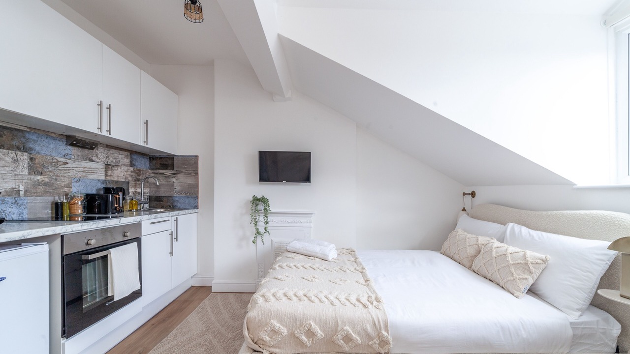 Photo of Bedroom in Highbury West