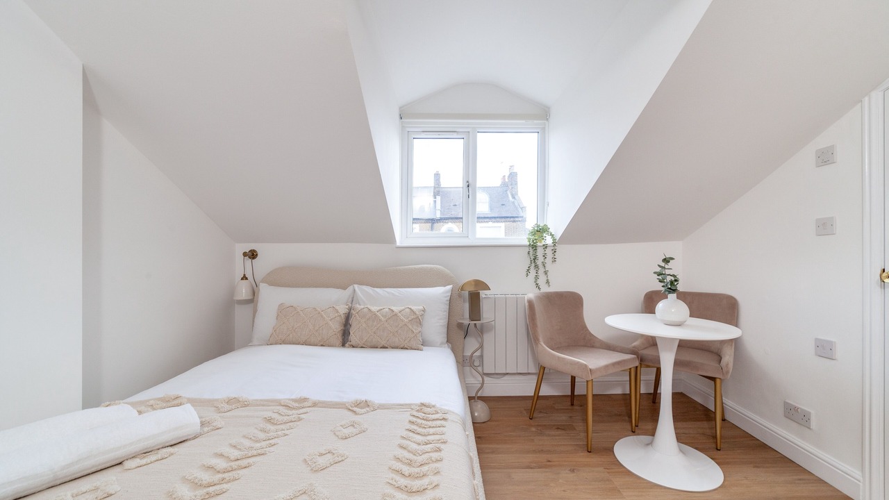 Photo of Bedroom in Highbury West