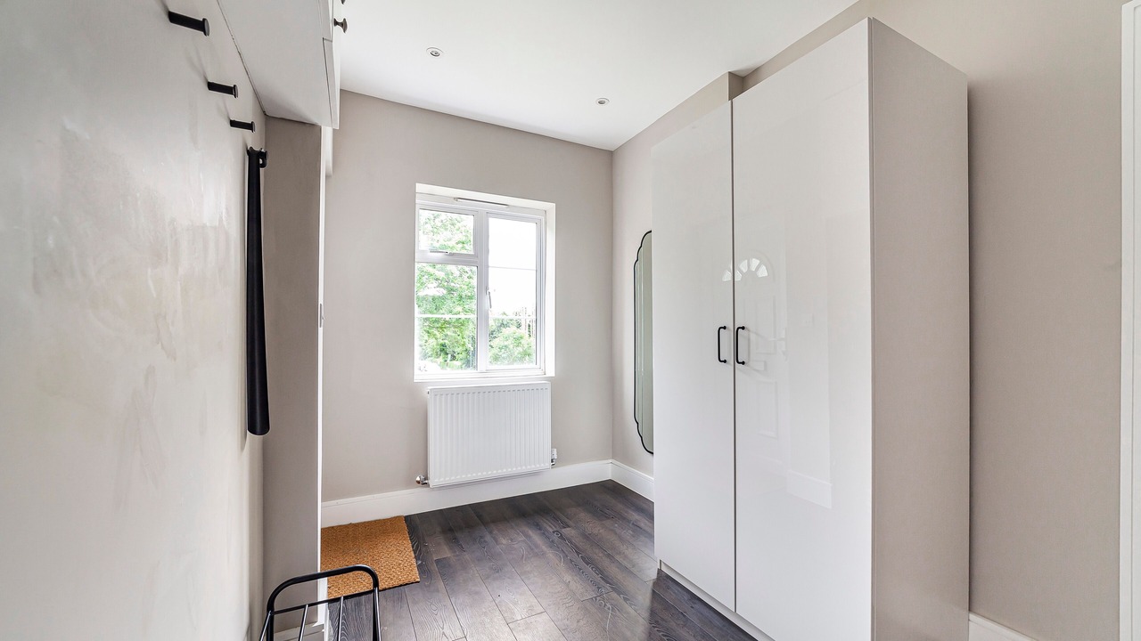 Photo of Others in Barnhill