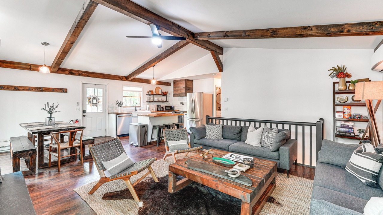 Photo of Livingroom in Pocono Summit