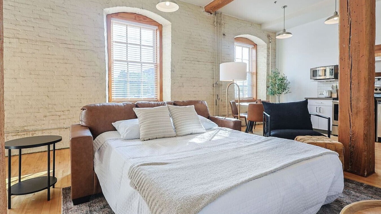 Photo of Bedroom in Downtown Knoxville