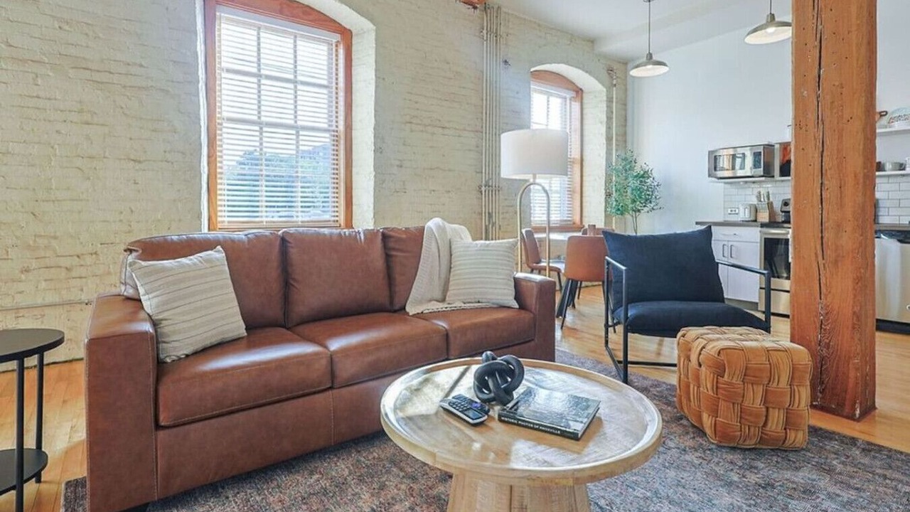 Photo of Livingroom in Downtown Knoxville