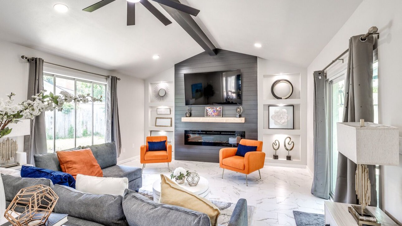 Photo of Livingroom in Oklahoma City