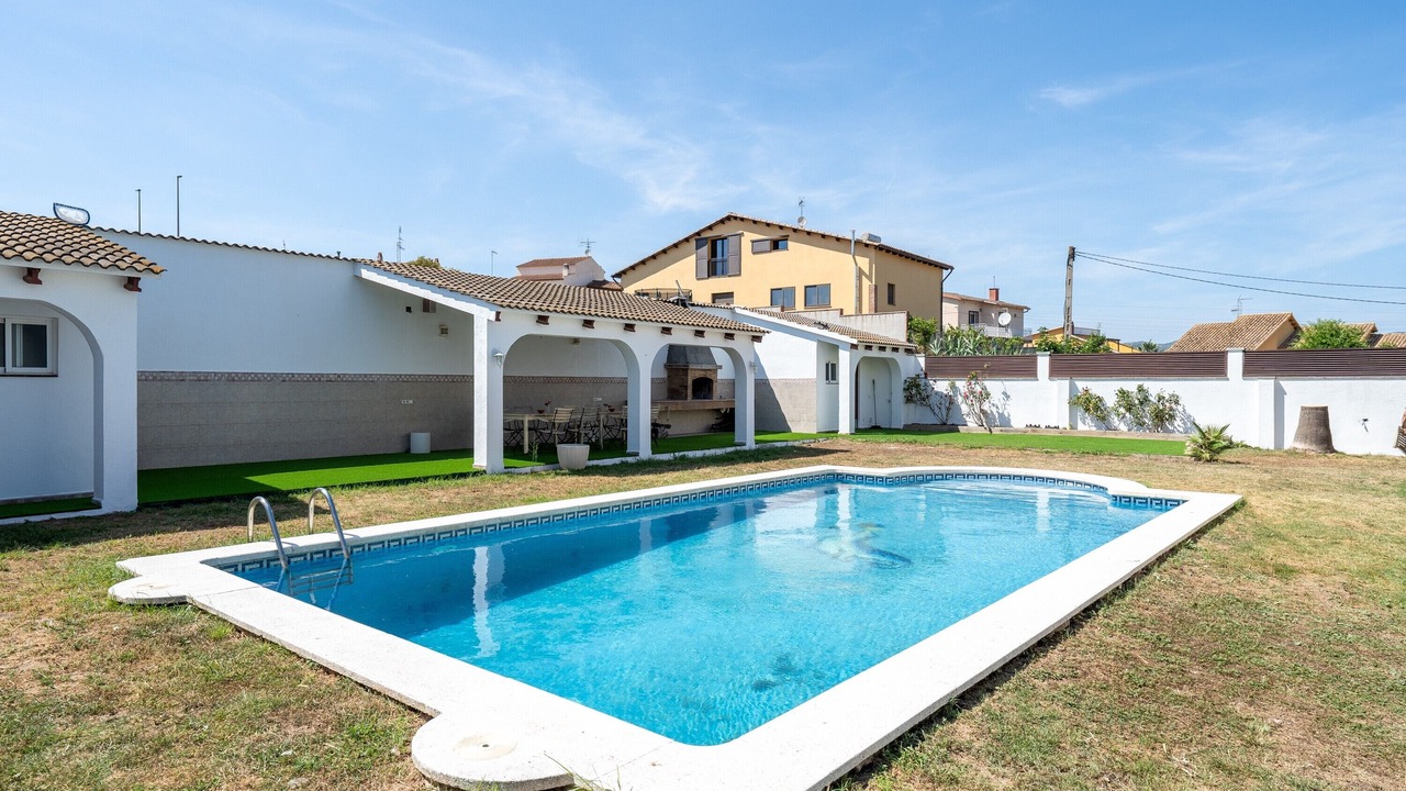 Photo of Outdoor in Albinyana