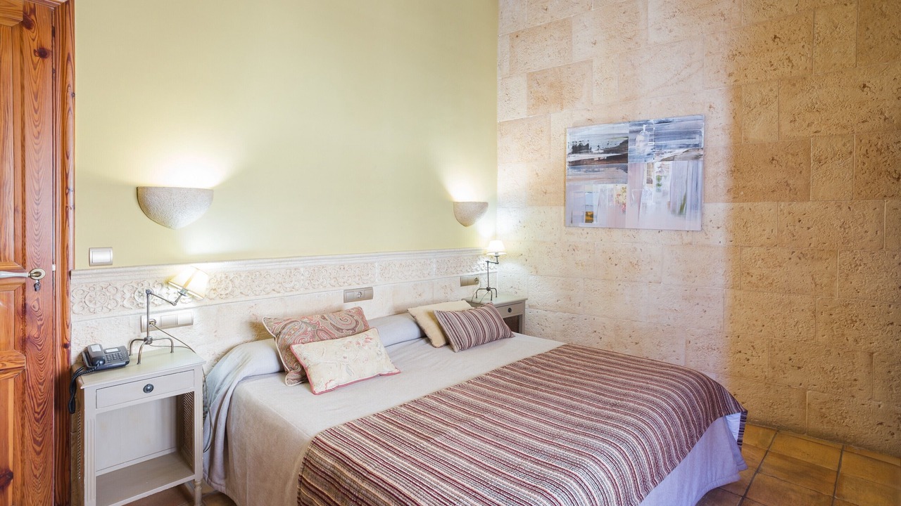 Photo of Bedroom in Villalonga