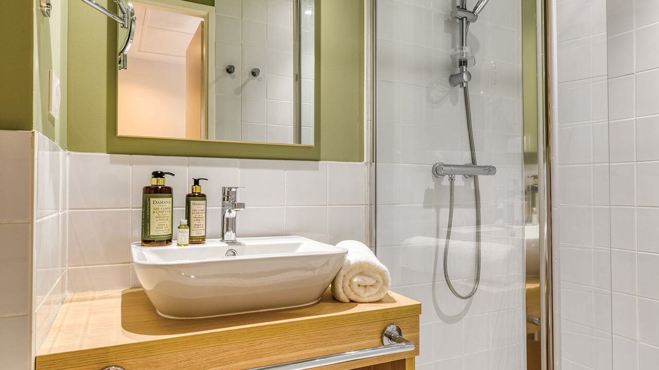 Photo of Bathroom in Gares