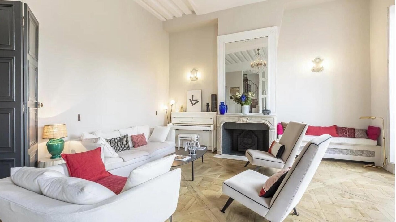 Photo of Livingroom in 4th Arrondissement