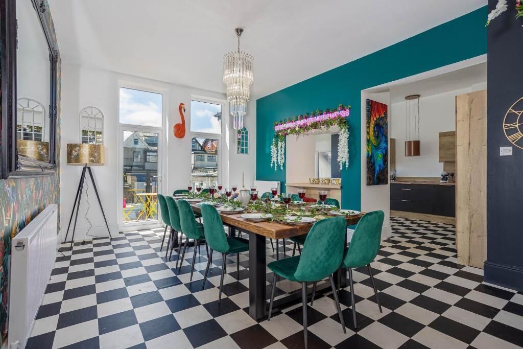 Photo of Others in North Shore