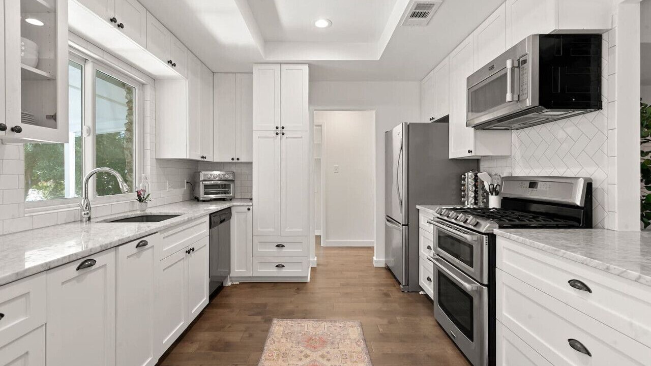 Photo of Kitchen in Greater South River City