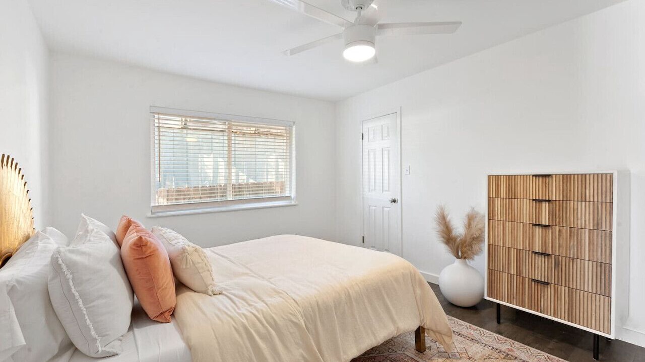Photo of Bedroom in Greater South River City