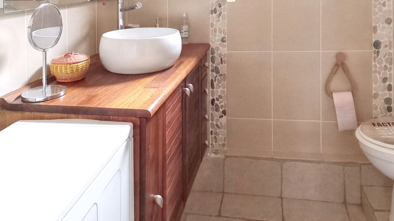 Photo of Bathroom in Fitou
