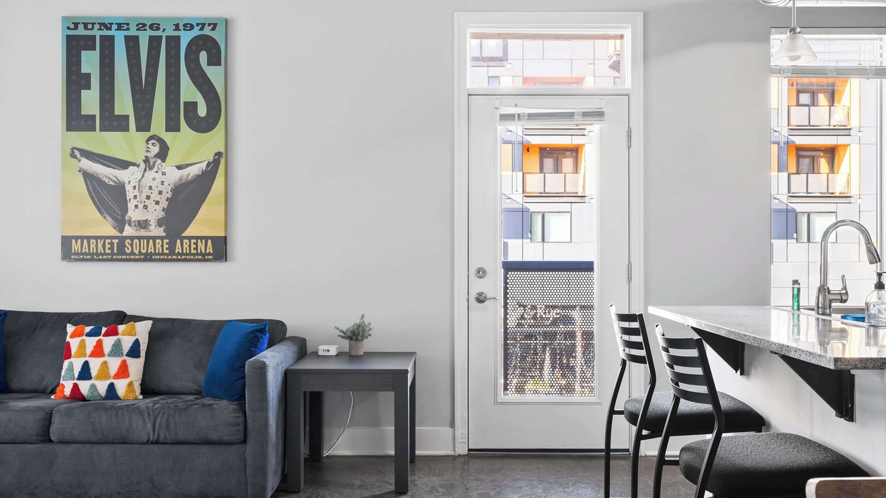 Photo of Others in Mile Square