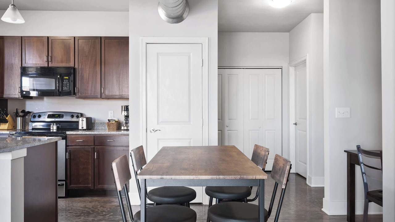 Photo of Others in Mile Square