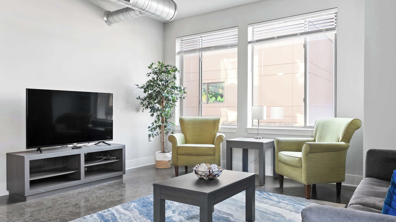 Photo of Others in Mile Square