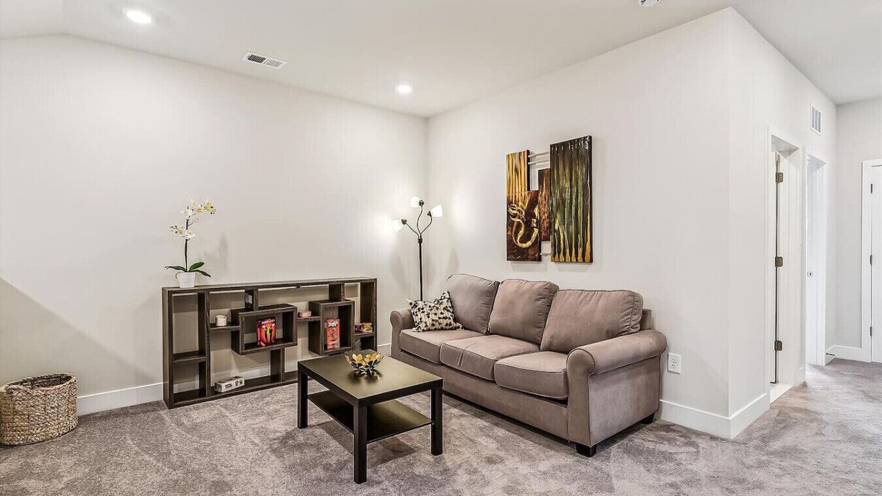 Photo of Livingroom in Frankford