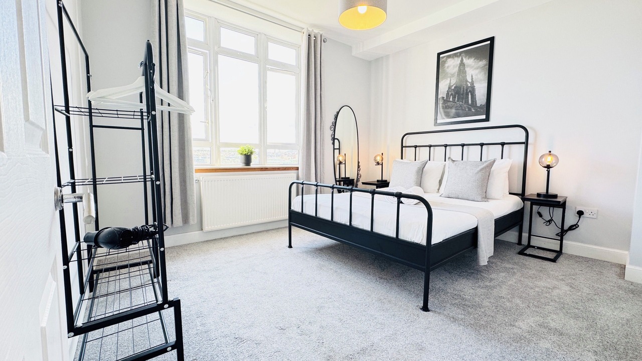 Photo of Bedroom in Gorgie