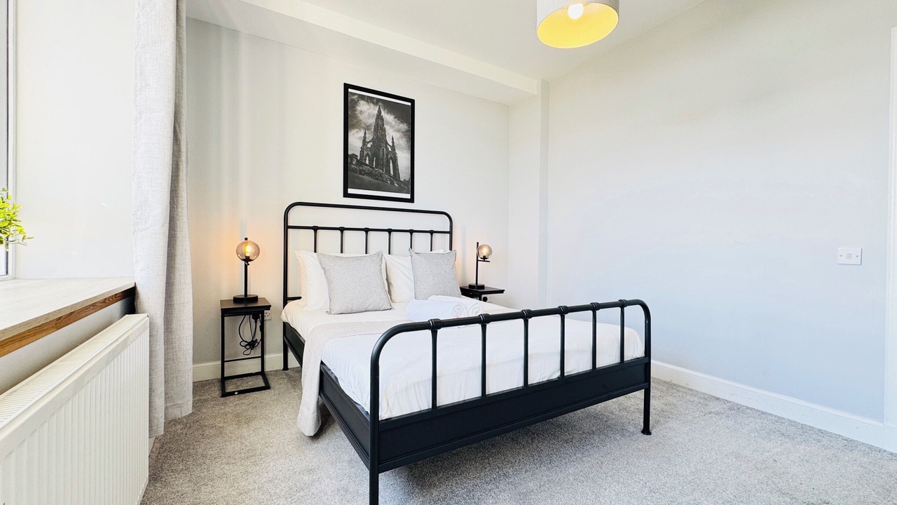 Photo of Bedroom in Gorgie