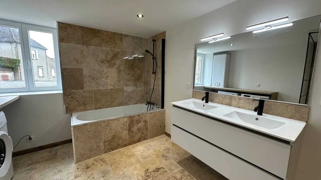 Photo of Bathroom in Souvigny
