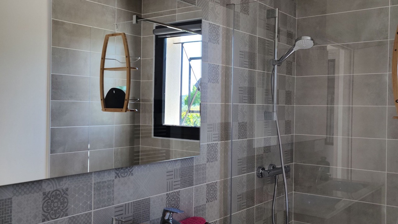 Photo of Bathroom in Saint-Laurent-La-Vernede